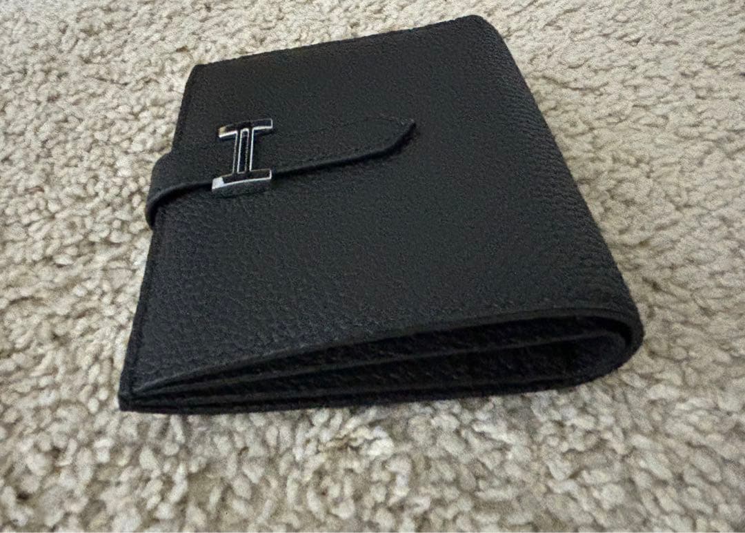 極美品⭐︎ べアン H 二つ折り財布 新品未使用 ノベルティ
