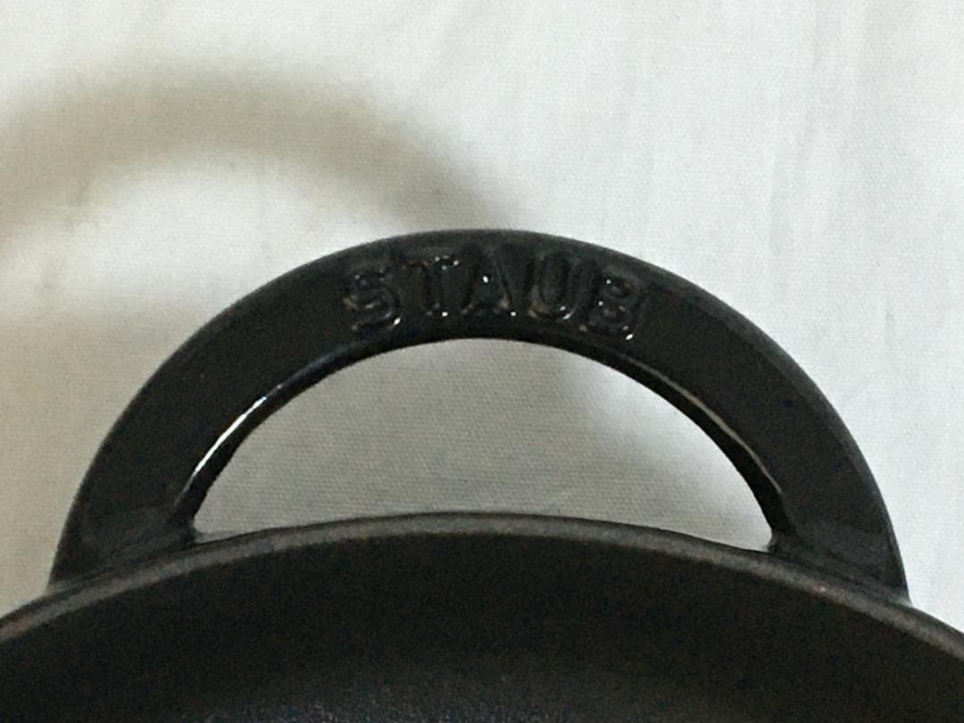 も*こ様 STAUB 鍋 約30cm
