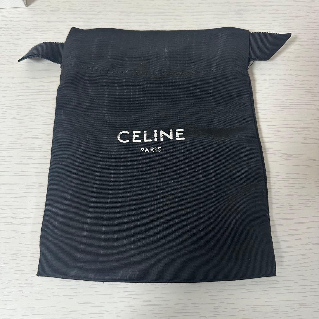 CELINE スモールフラップウォレット トリオンフ ペブル