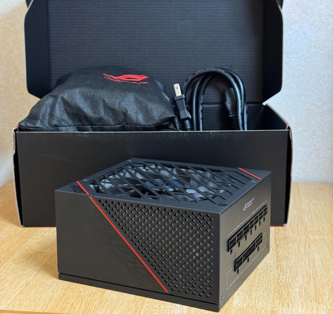 ASUS ROG STRIX 650W GOLD 電源ユニット