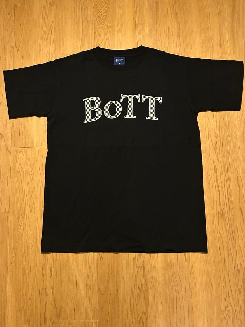 BoTT チェック柄ロゴ Tシャツ ブラック