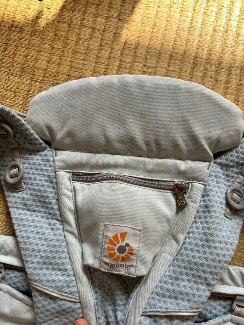 エルゴベビー 抱っこ紐 水色とグレー Ergobaby Omni 360Mesh