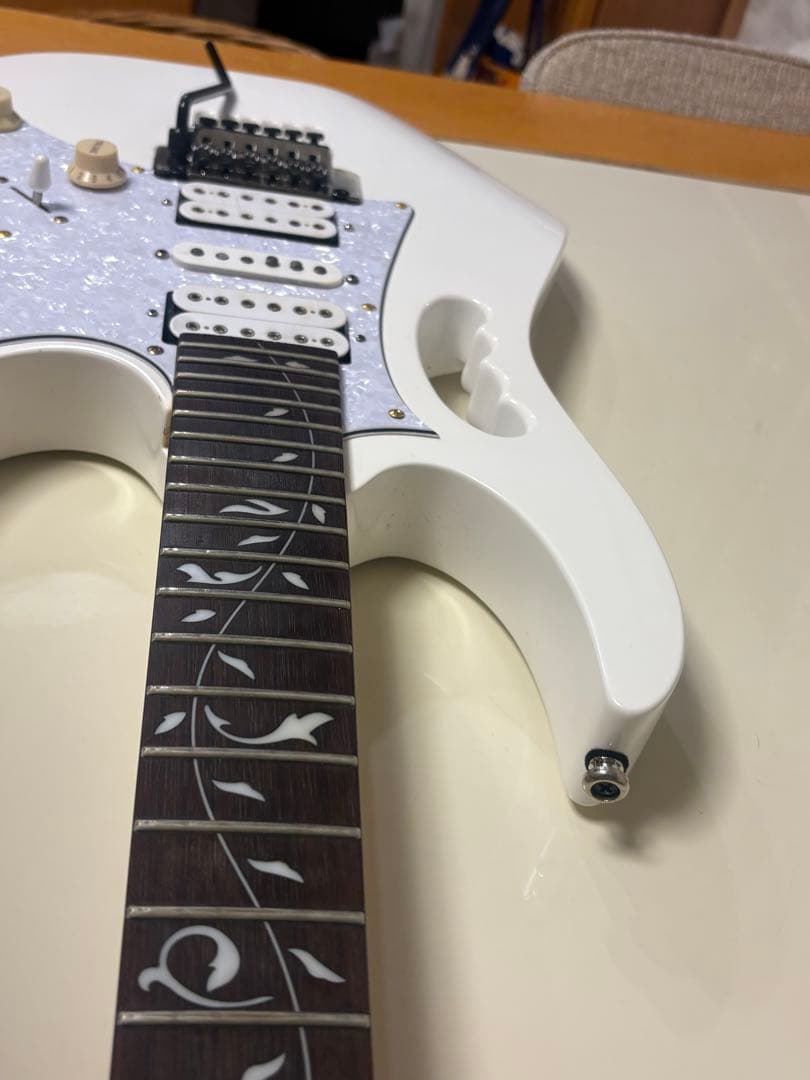 [本日のみ65000まで値下げ]Ibanez-Jem Jr Steve Vai
