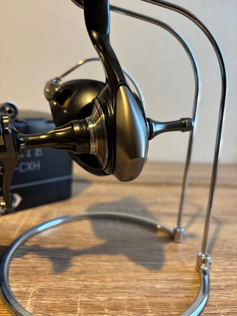 本日のみ特価　ダイワ　超美品24セルテートLT4000-CXH リブレZPI