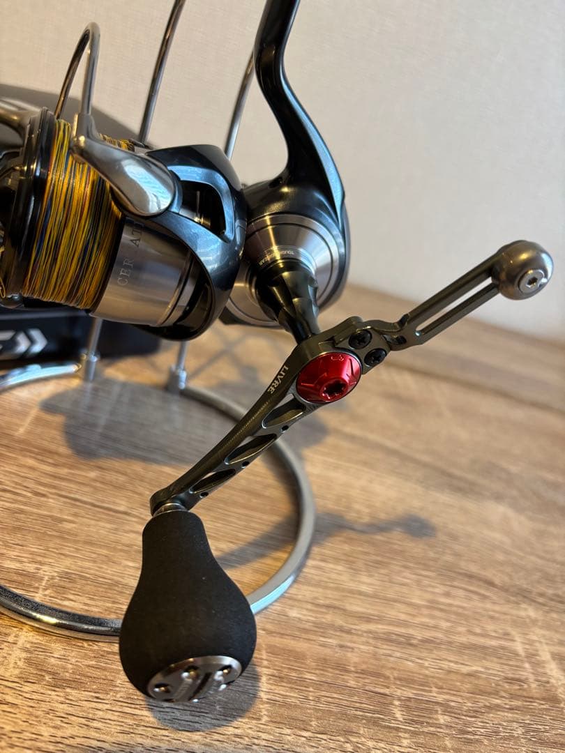 本日のみ特価　ダイワ　超美品24セルテートLT4000-CXH リブレZPI