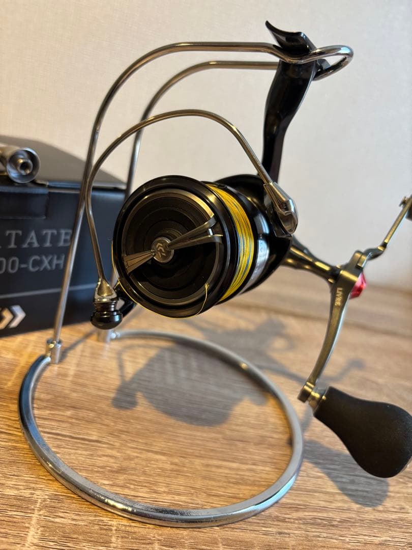 本日のみ特価　ダイワ　超美品24セルテートLT4000-CXH リブレZPI