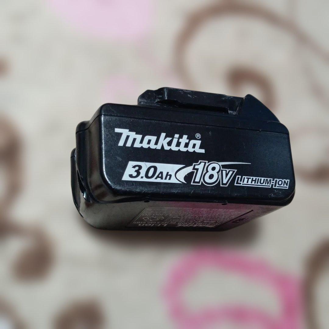 マキタ18V充電式クリーナ CL182FD 純正バッテリー 充電器 サイクロン付