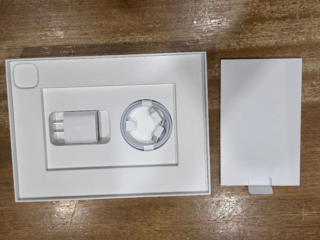 【美品】ipad pro 11インチ　第4世代　m2　Wi-Fi