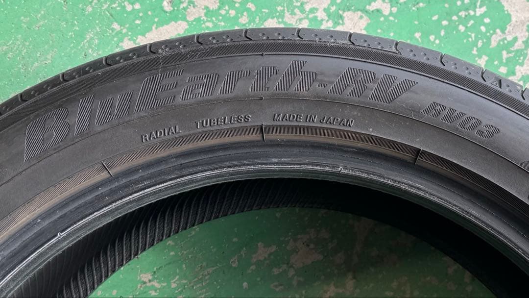 ヨコハマタイヤ ブルーアース RV03 225/50r18 2本②