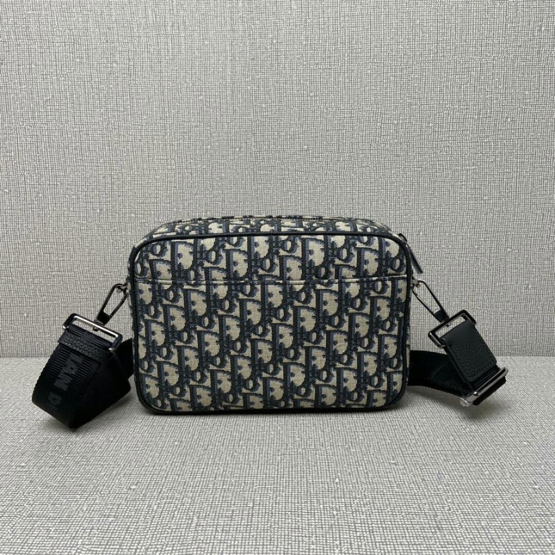 24時間以内発送✨DI！OR！メンズショルダーバッグブラック/アイボリー~~