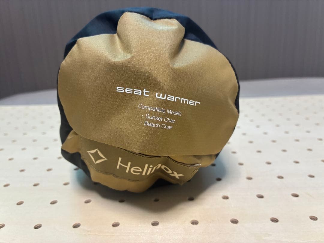 ヘリノックス Helinoxシートウォーマー seat warmer サンセット