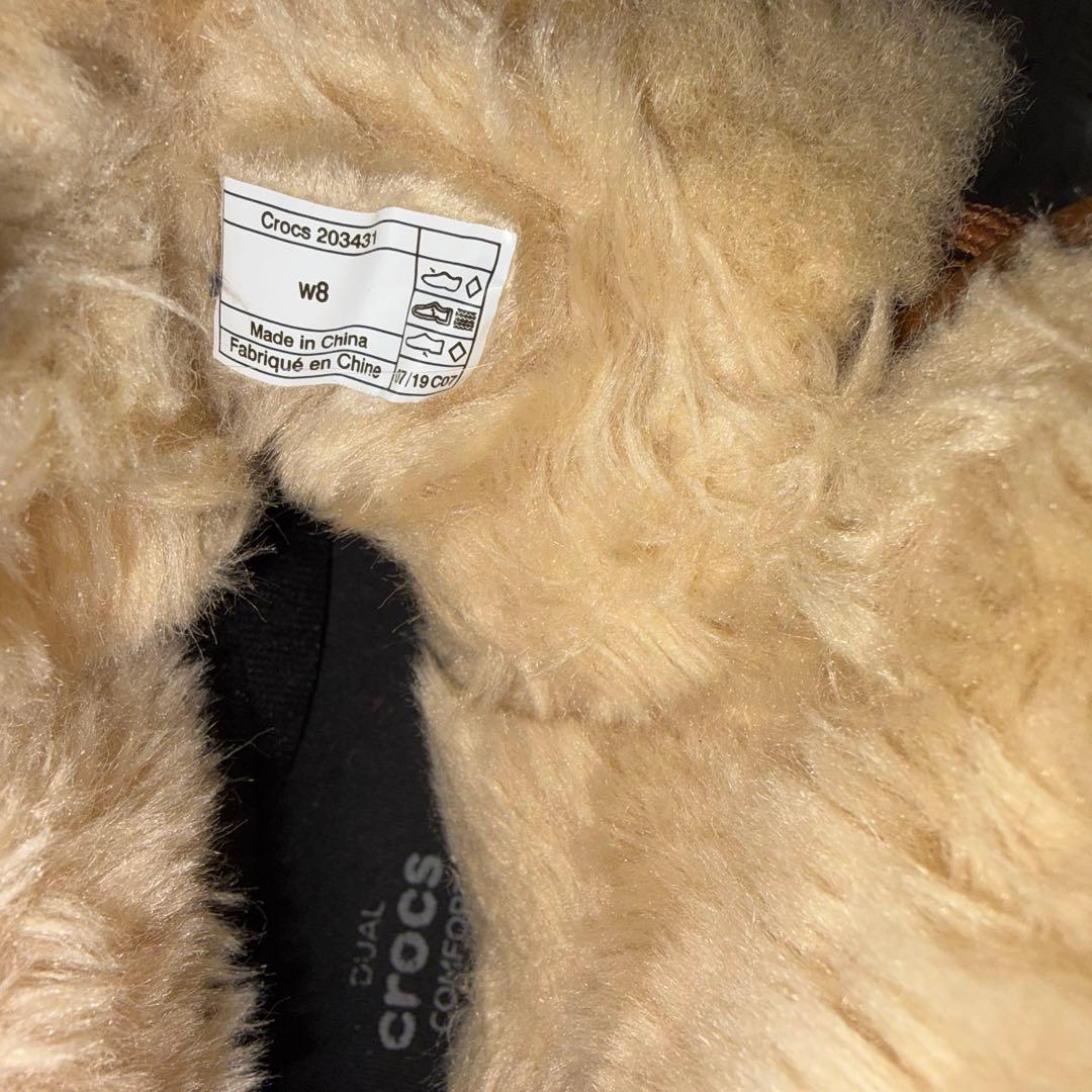 【美品】crocs クロックス　ファー　ブーツ　ウオータープルーフ w8 24
