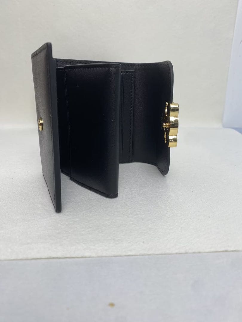CELINEブラック三つ折り財布