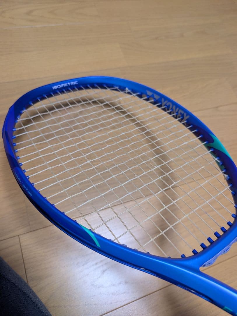 YONEX EZONE 100 TOUR テニスラケット　2025年モデル　G2