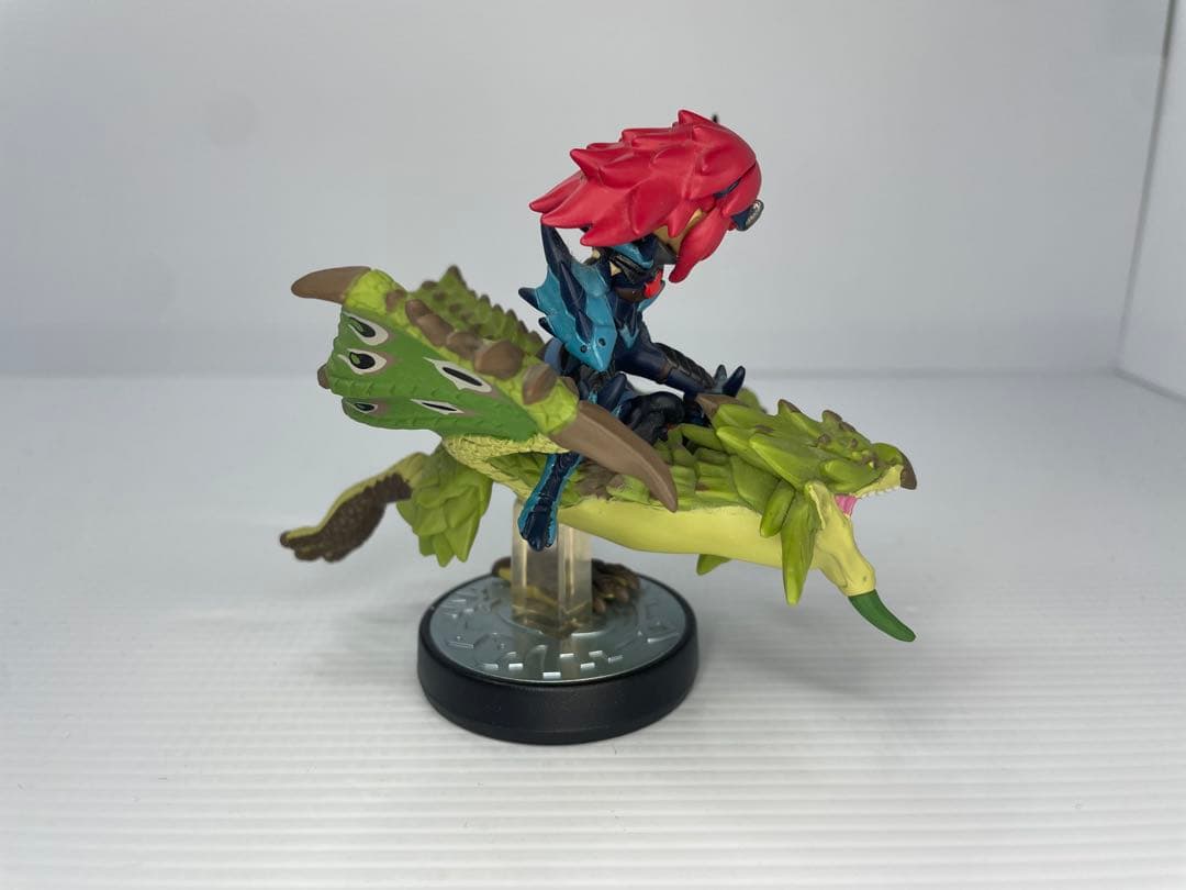 amiibo リオレイア&シュヴァル　アミーボ　モンハンストーリーズ