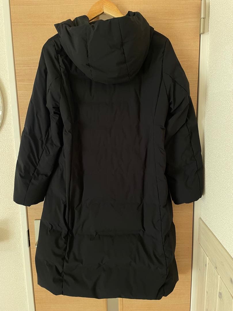 ユニクロ　シームレスダウンコート