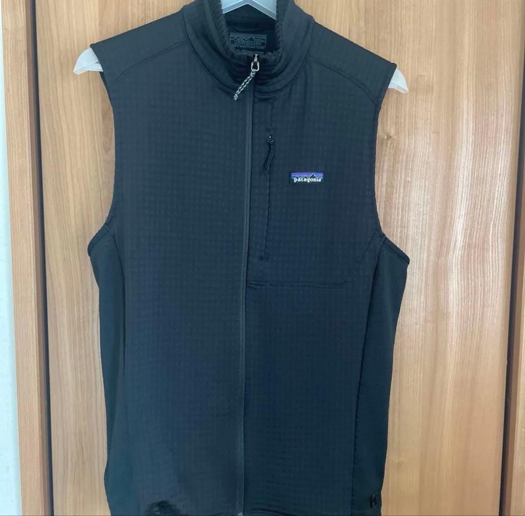 パタゴニア patagonia ポーラテック R1 ベスト Mサイズ　BLK