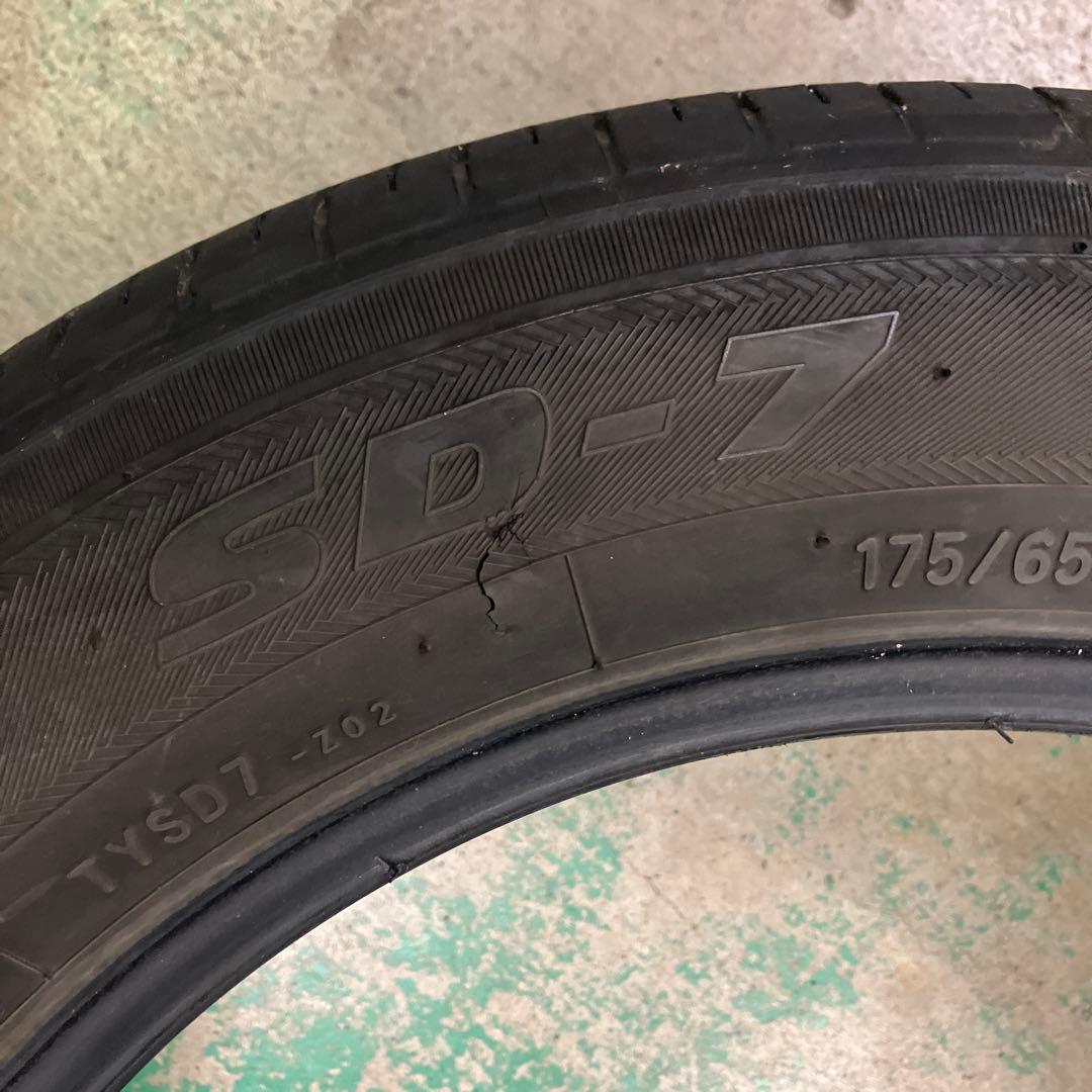 175/65R15 4本セット TOYO SD-7夏タイヤアクアフィット
