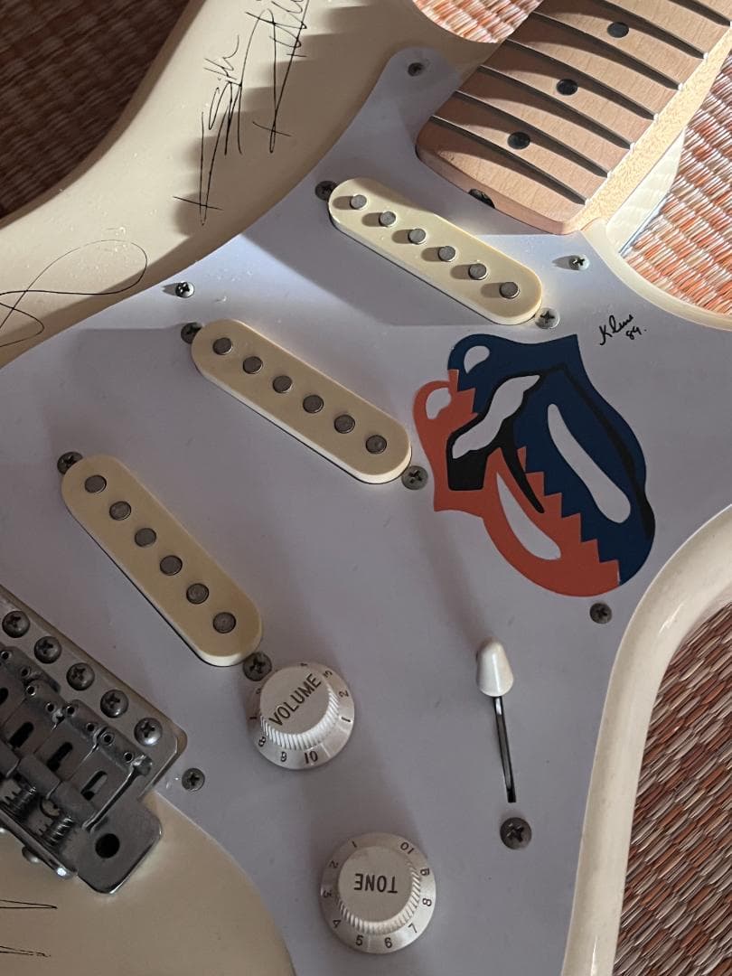 ローリングストーンズ来日記念レプリカギター ストラト RollingStones