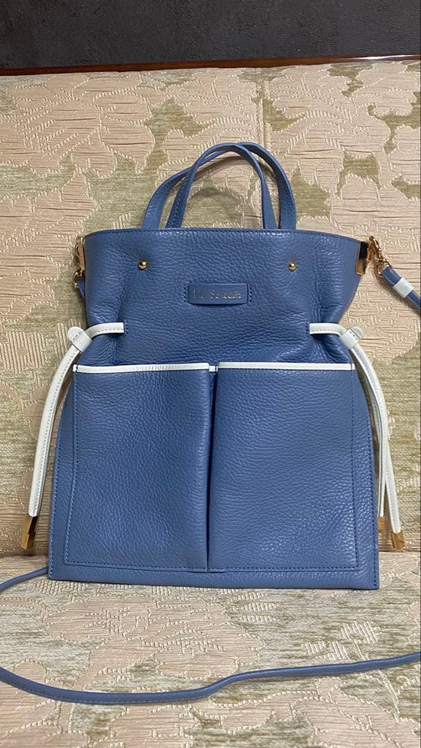 ハースケジュール　ポケットバッグ『フロート』　カバン　皮　ブルー　部屋で飾りのみ