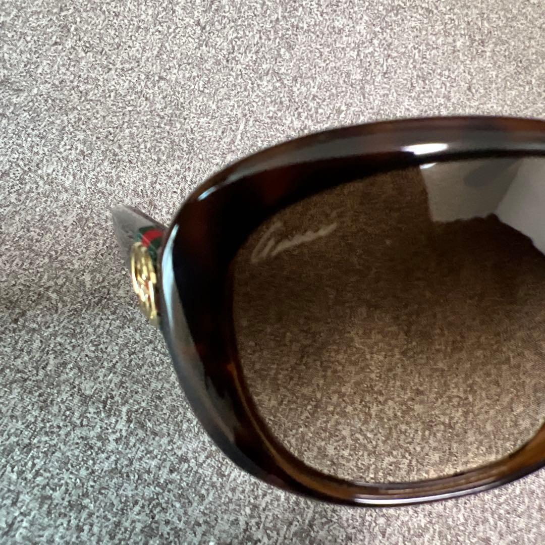 GUCCI ブラウンサングラス