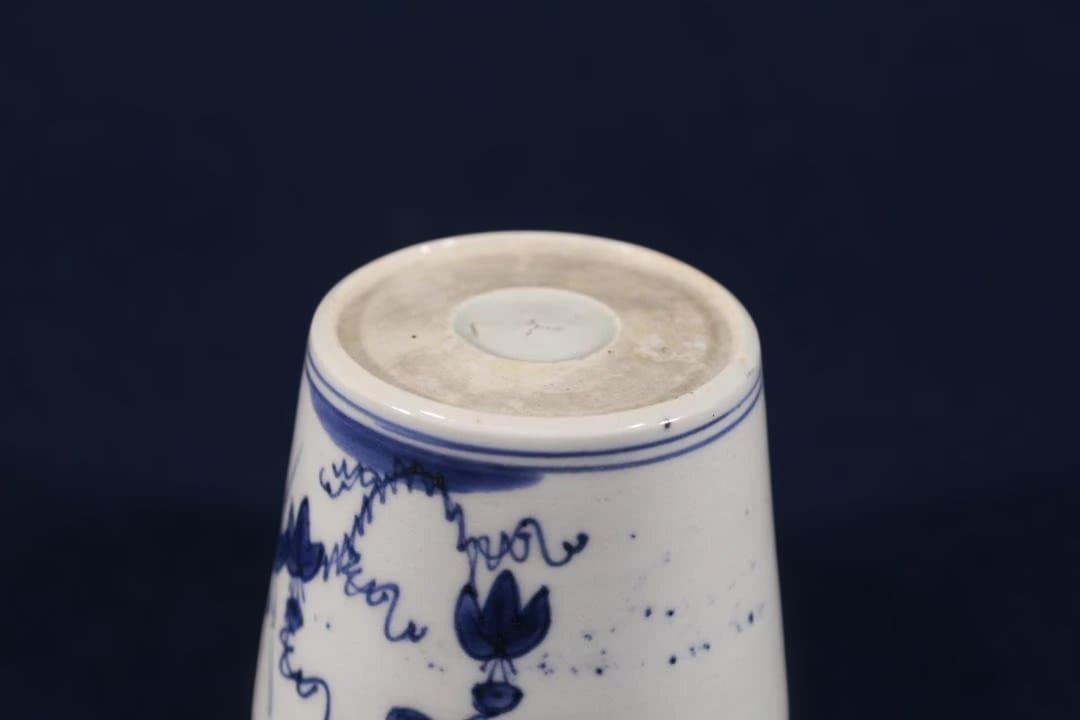 641 古伊万里染付虻草花図蕎麦猪口　無傷美品　幕末