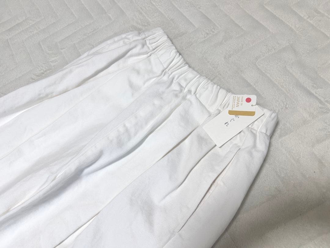 かぐれ　新品　今季　ホワイトデニムワイドパンツ 2026春夏