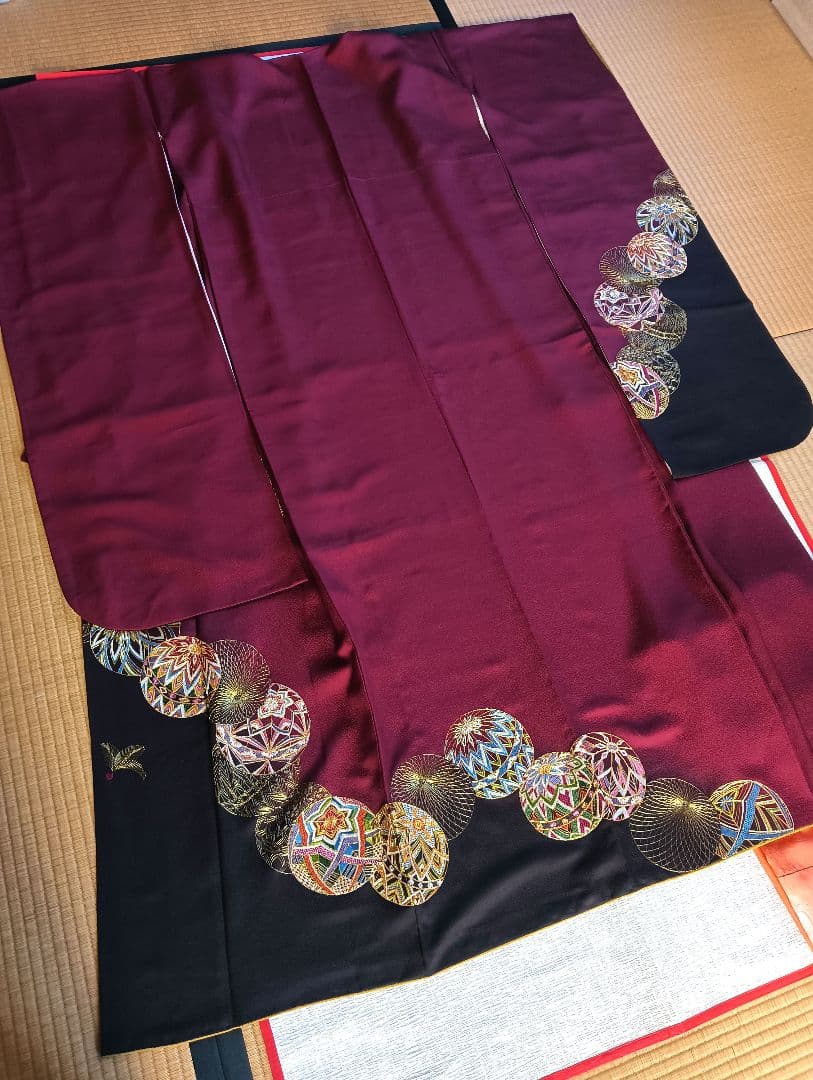 美品　振袖フルセット　 ワインレッドに手鞠刺繍　丈167 裄67