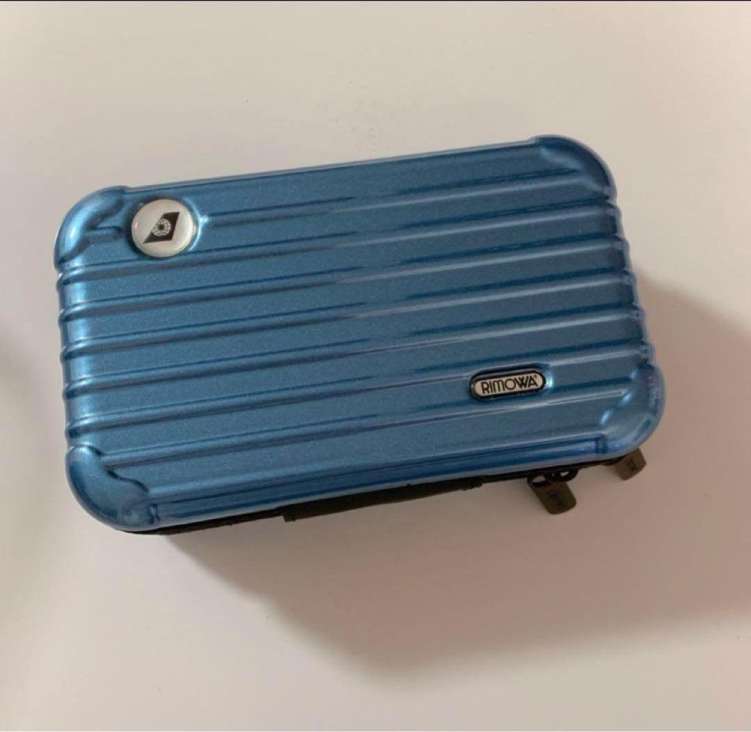 エバー航空ファーストクラス限定 RIMOWA アメニティポーチ ブルー