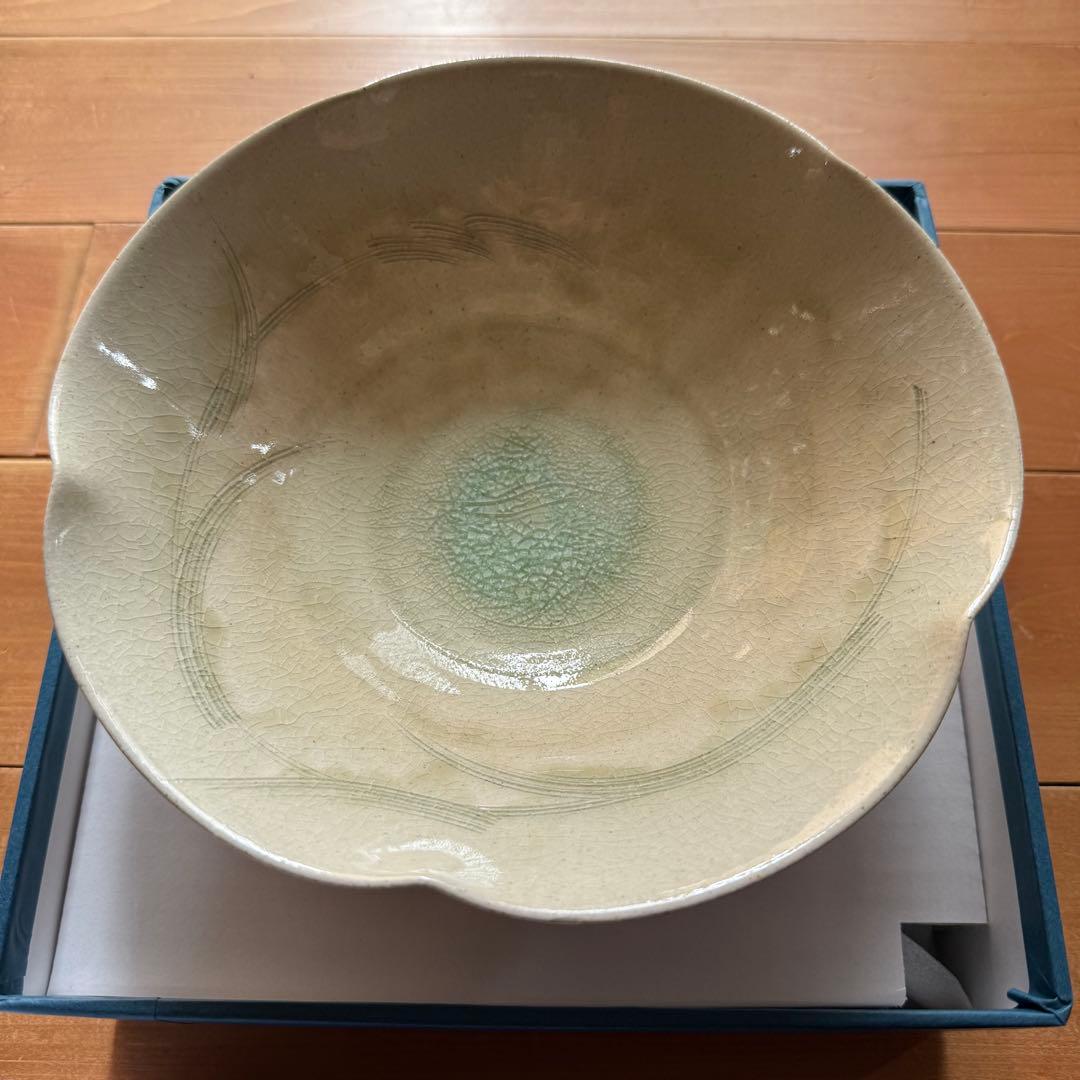 新品未使用　たちきち　灰釉草文 盛鉢　美濃焼