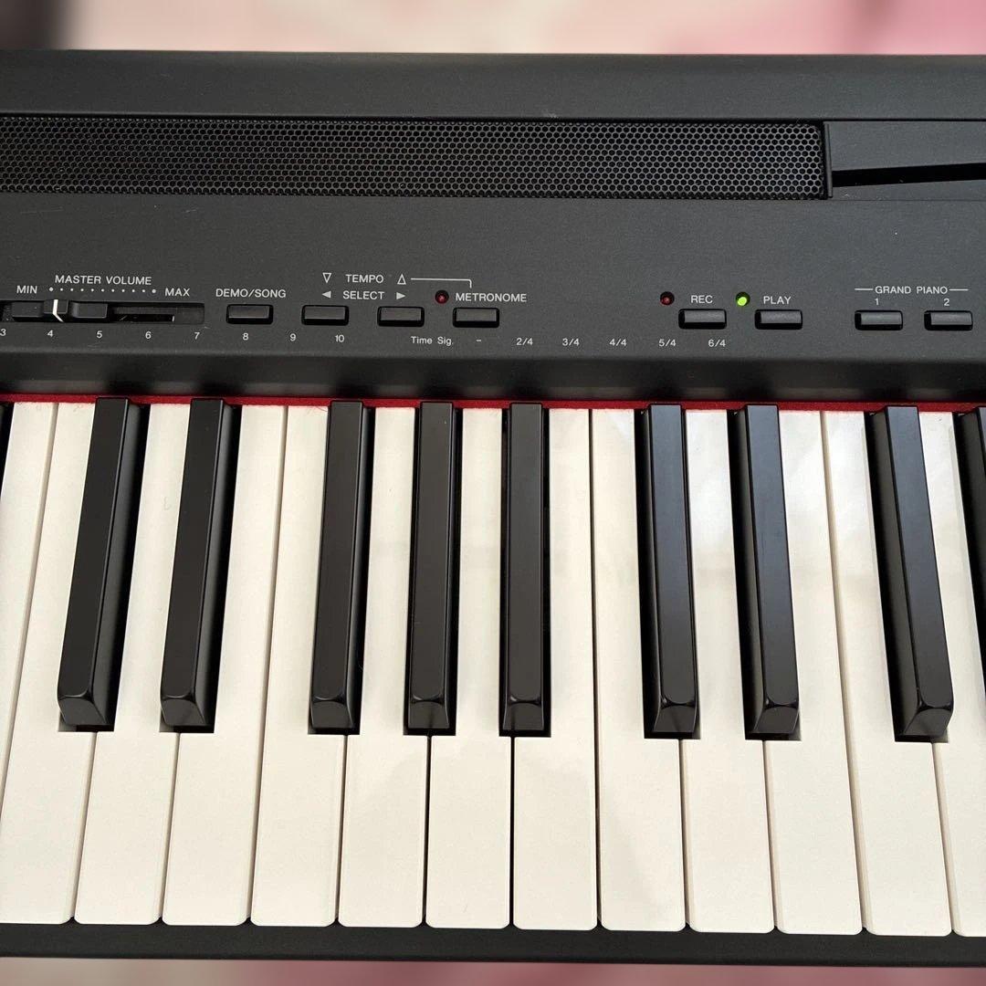 YAMAHA 電子ピアノ P-95B、2011年製、譜面台、アダプタ、簡易ペダル