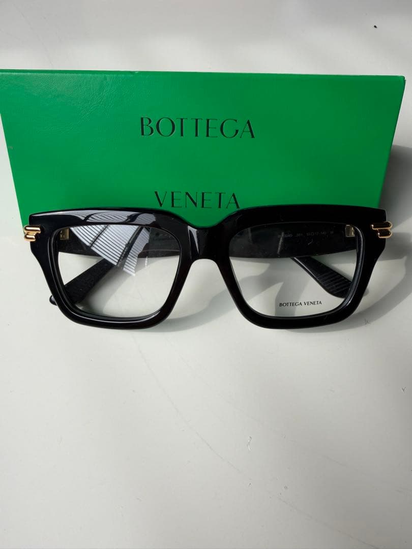 Bottega Veneta ブラック サングラス
