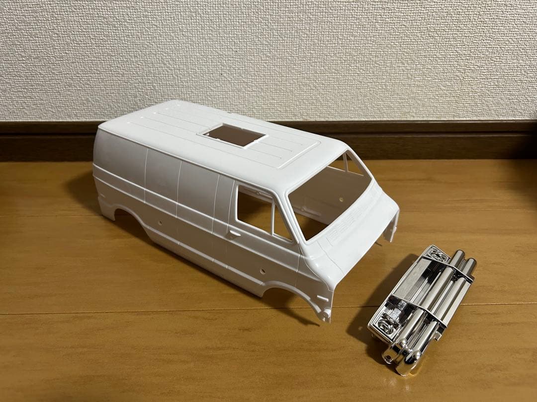 wr02 スポチュン　サーボ　ランチボックスボディ付き