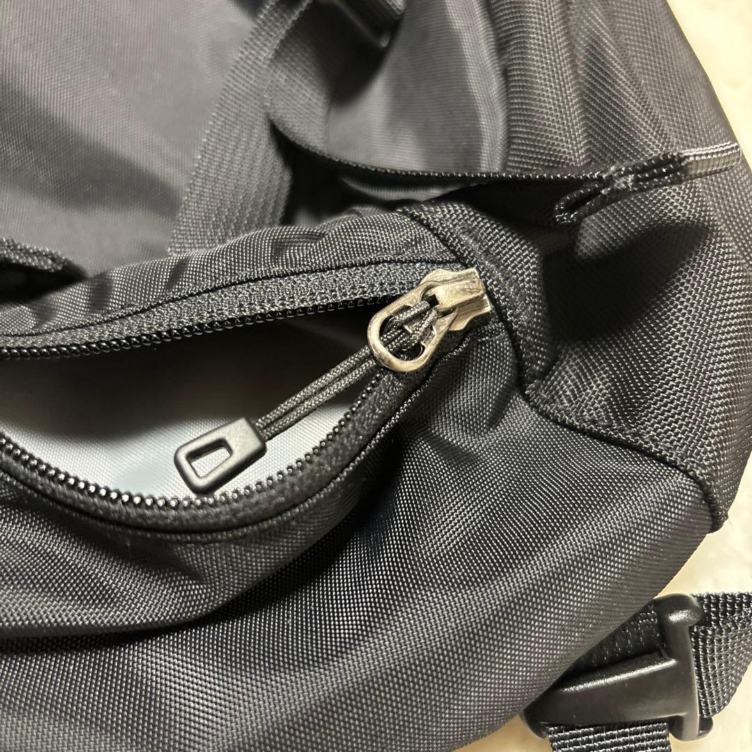 Patagonia パタゴニア　ボディバッグ