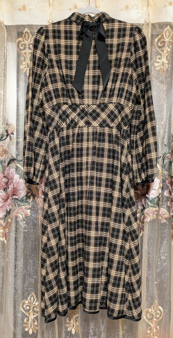 Maison de FLEUR チェック柄長袖ワンピース 神田沙也加さん着用