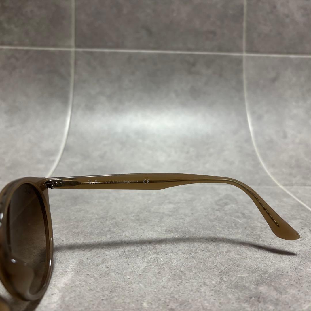 Ray-Ban RB2180-F ラウンドサングラス ブラウン イタリア製