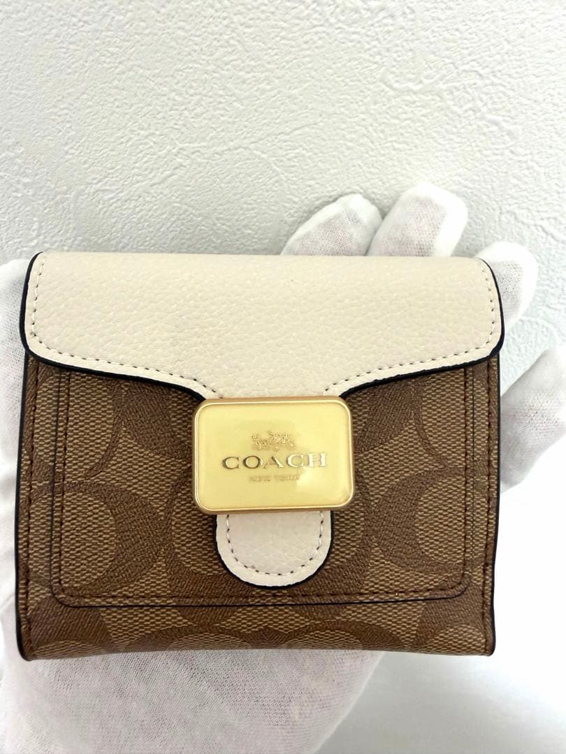 COACH 二つ折り財布 シグネチャー 新品 レディース コンパクト 人気