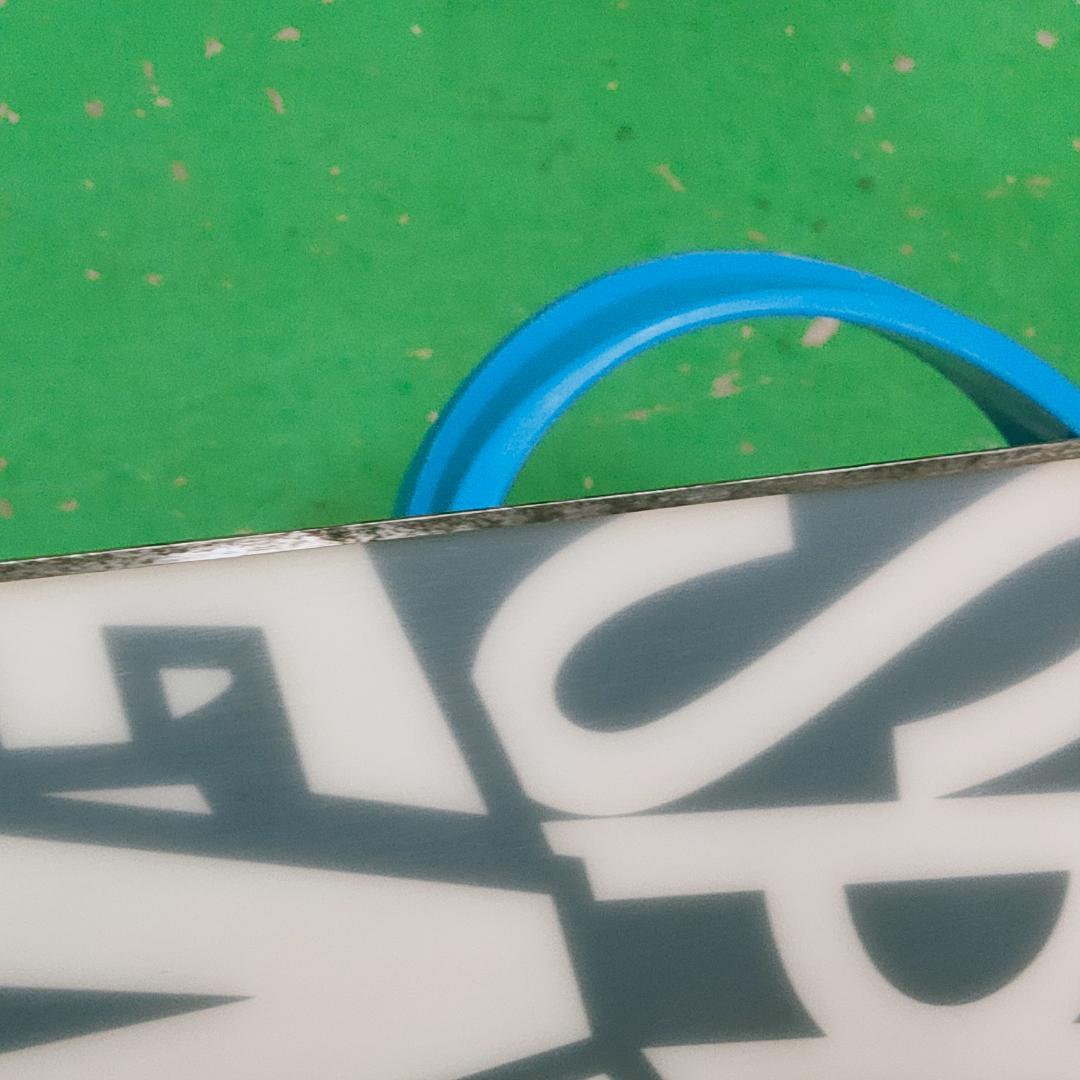 スノーボード　HEAD 110cm ジュニア用（キスマークビンディング）