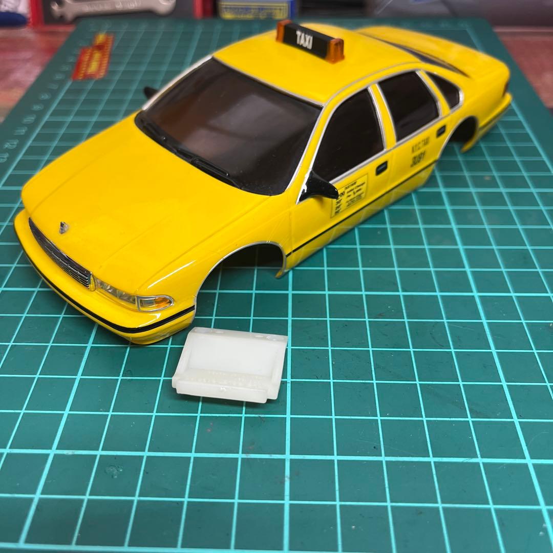 京商　ミニッツ　ボディ　シボレー　カプリスタクシー