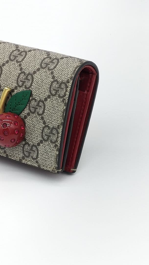 （美品）GUCCI 二つ折り財布GGスプリームベージュハイビスカスレッド箱袋付き